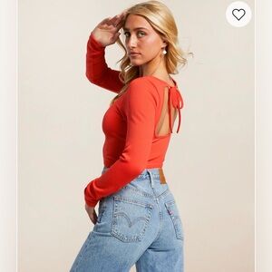 Buckle long sleeve crop top